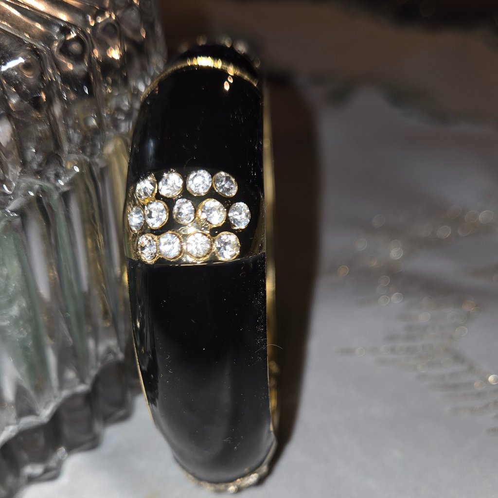Kirks Folly Black Enamel With Four Crystal Clusters Goldtone Hinged Bangle Nwot